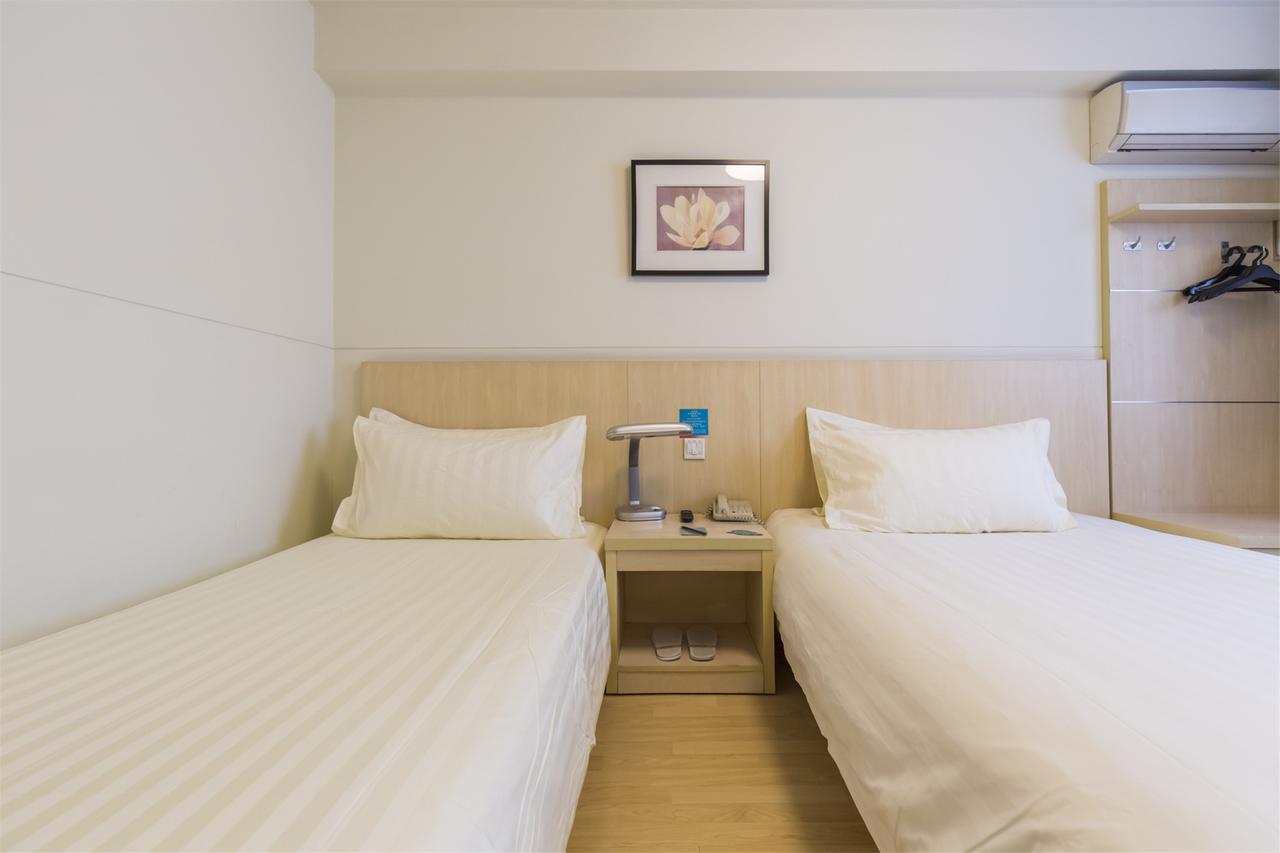 Jinjiang Inn Selected Shenzhen Huanggang Port Huangcheng Plaza Exterior photo