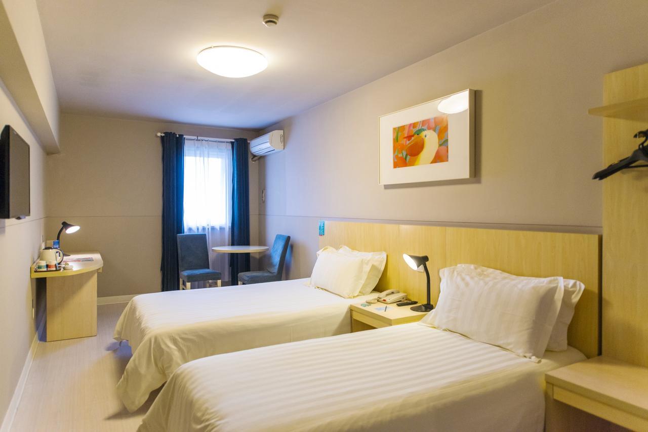 Jinjiang Inn Selected Shenzhen Huanggang Port Huangcheng Plaza Exterior photo